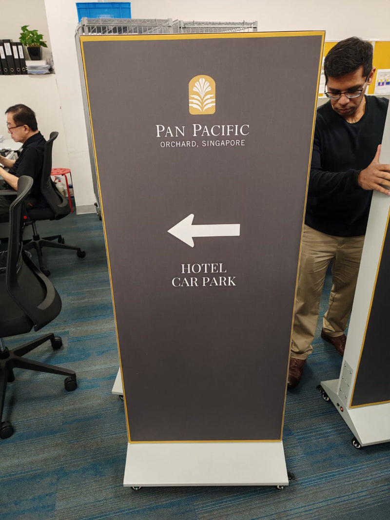 Pan Pacific Hotel – Battrey Powered LED Fabric Lightbox Signage at Orchard, Singapore